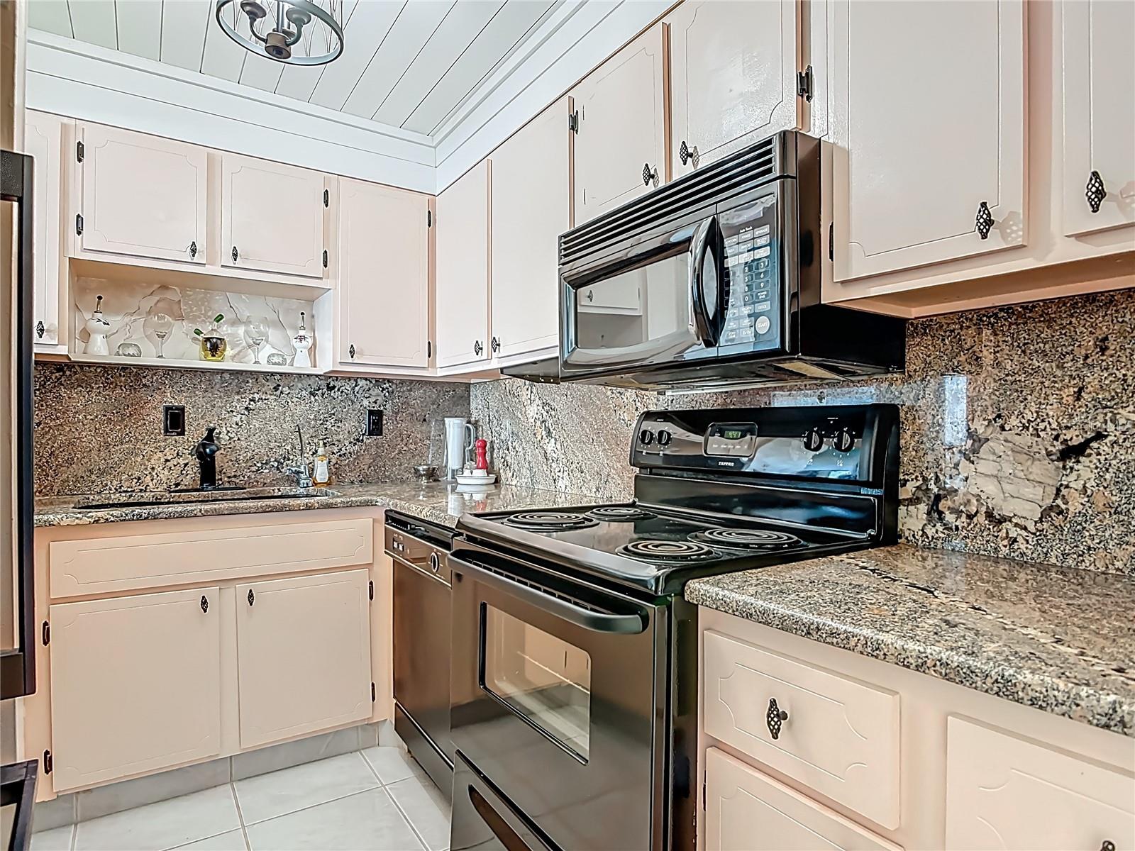 Image 7 of 31 For 2987 Atlantic Avenue 1802