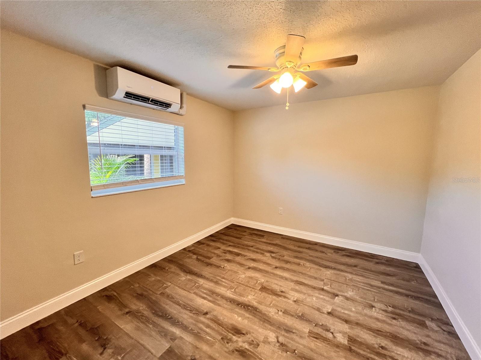 Image 8 of 15 For 2414 Formosa Avenue