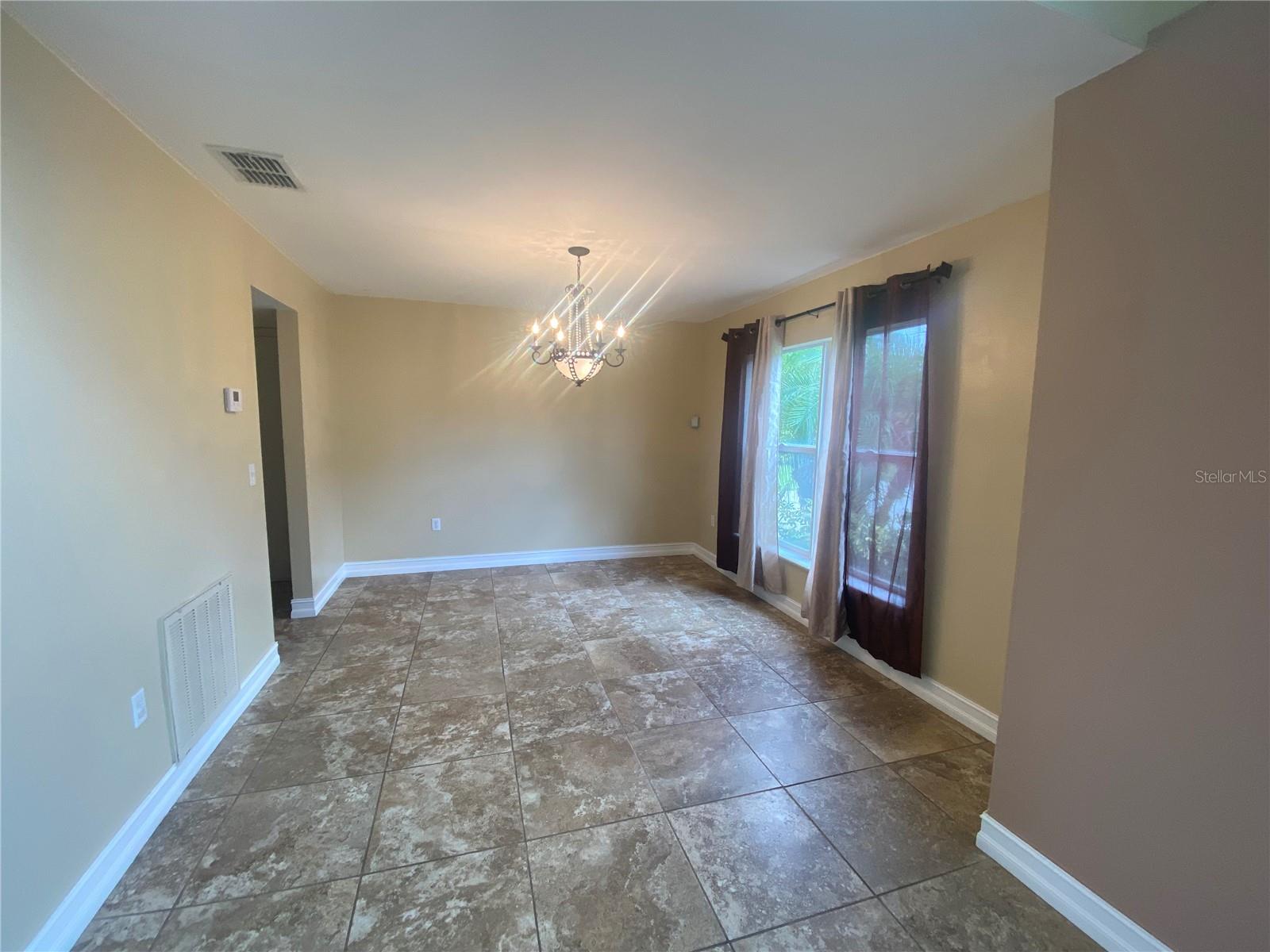 Image 5 of 26 For 9732 Water Fern Circle