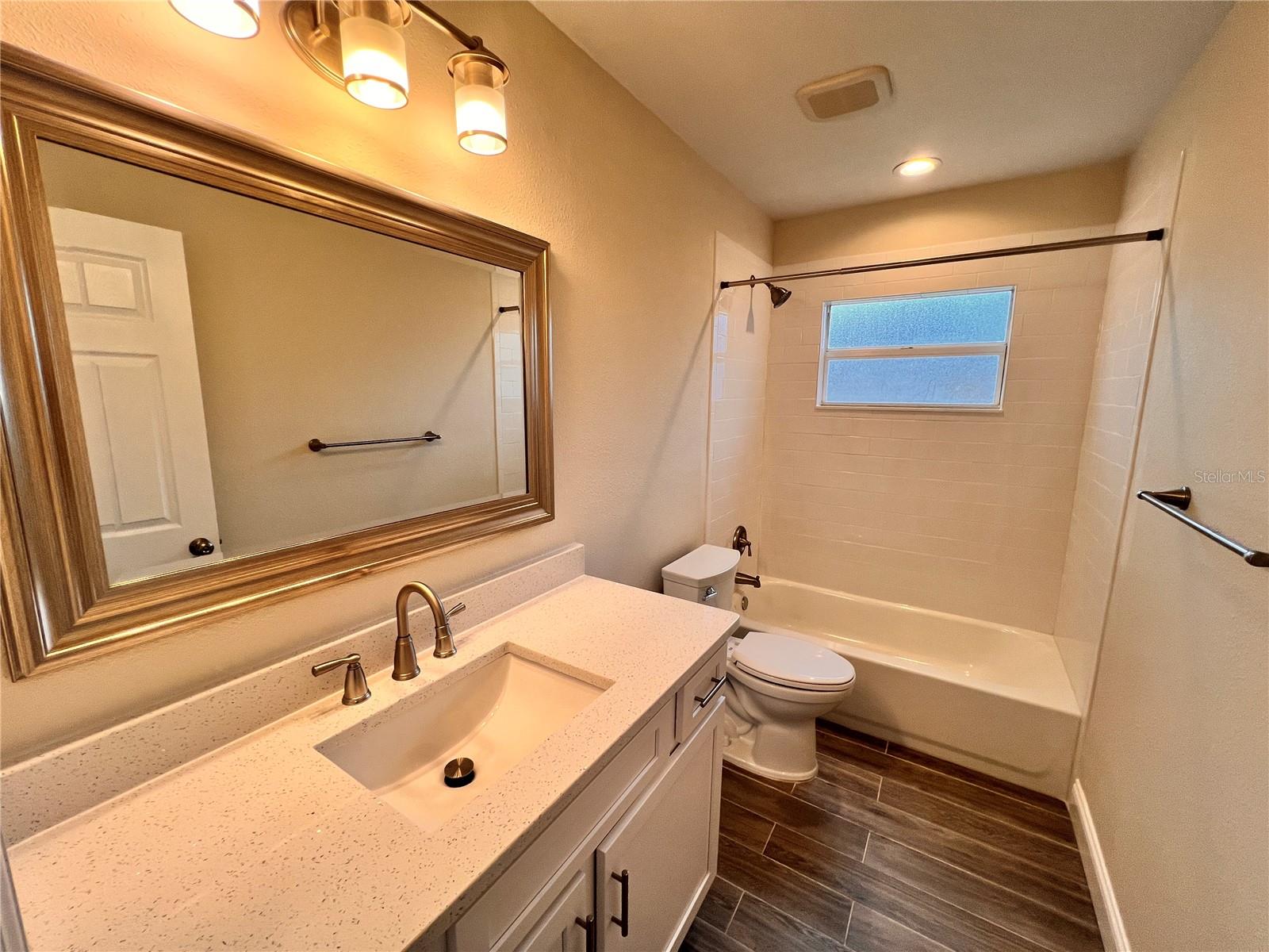 Image 10 of 20 For 2412 Formosa Avenue