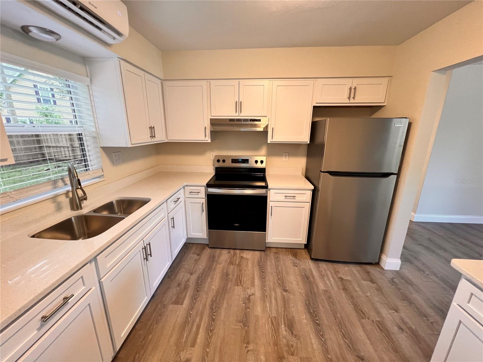 Image 7 of 20 For 2412 Formosa Avenue