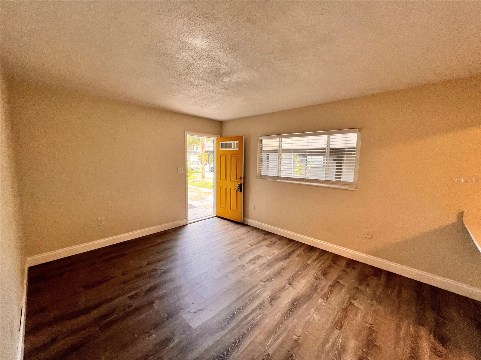 Image 9 of 20 For 2412 Formosa Avenue