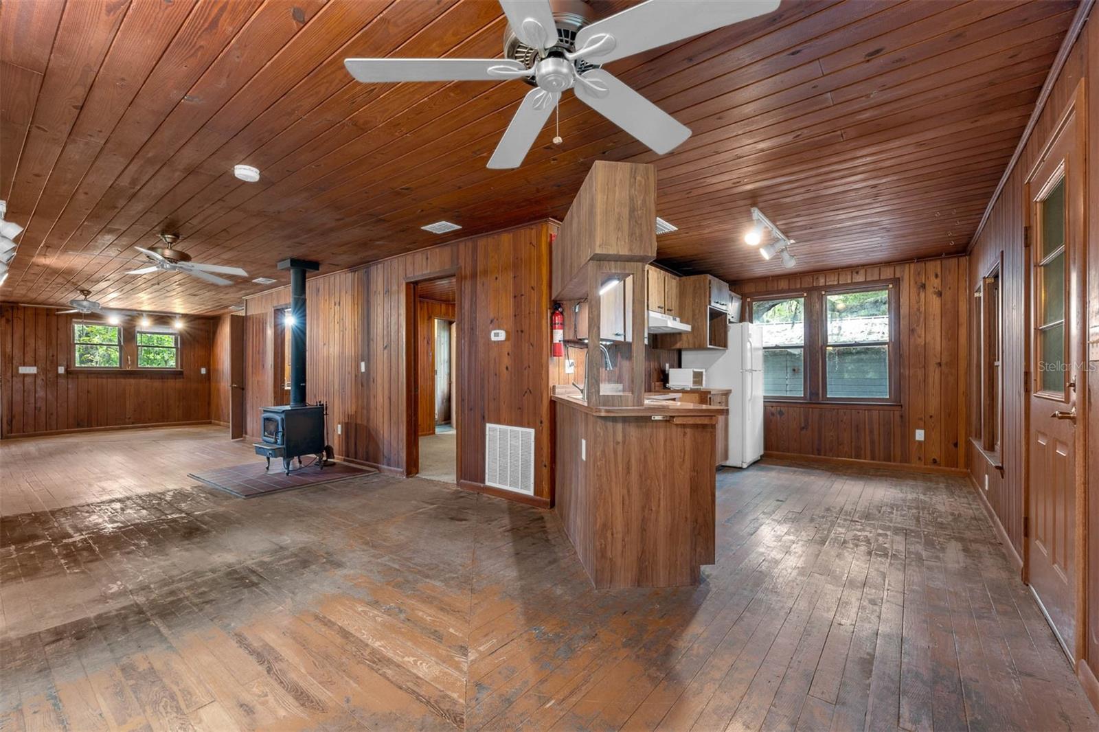 Image 17 of 44 For 17226 Lake Ingram Road