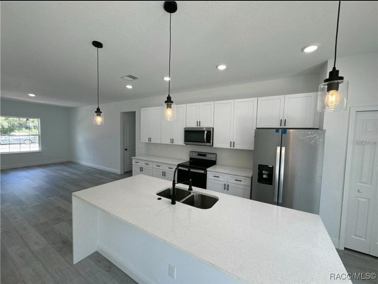 Image 11 of 19 For 8908 Gilovu Drive