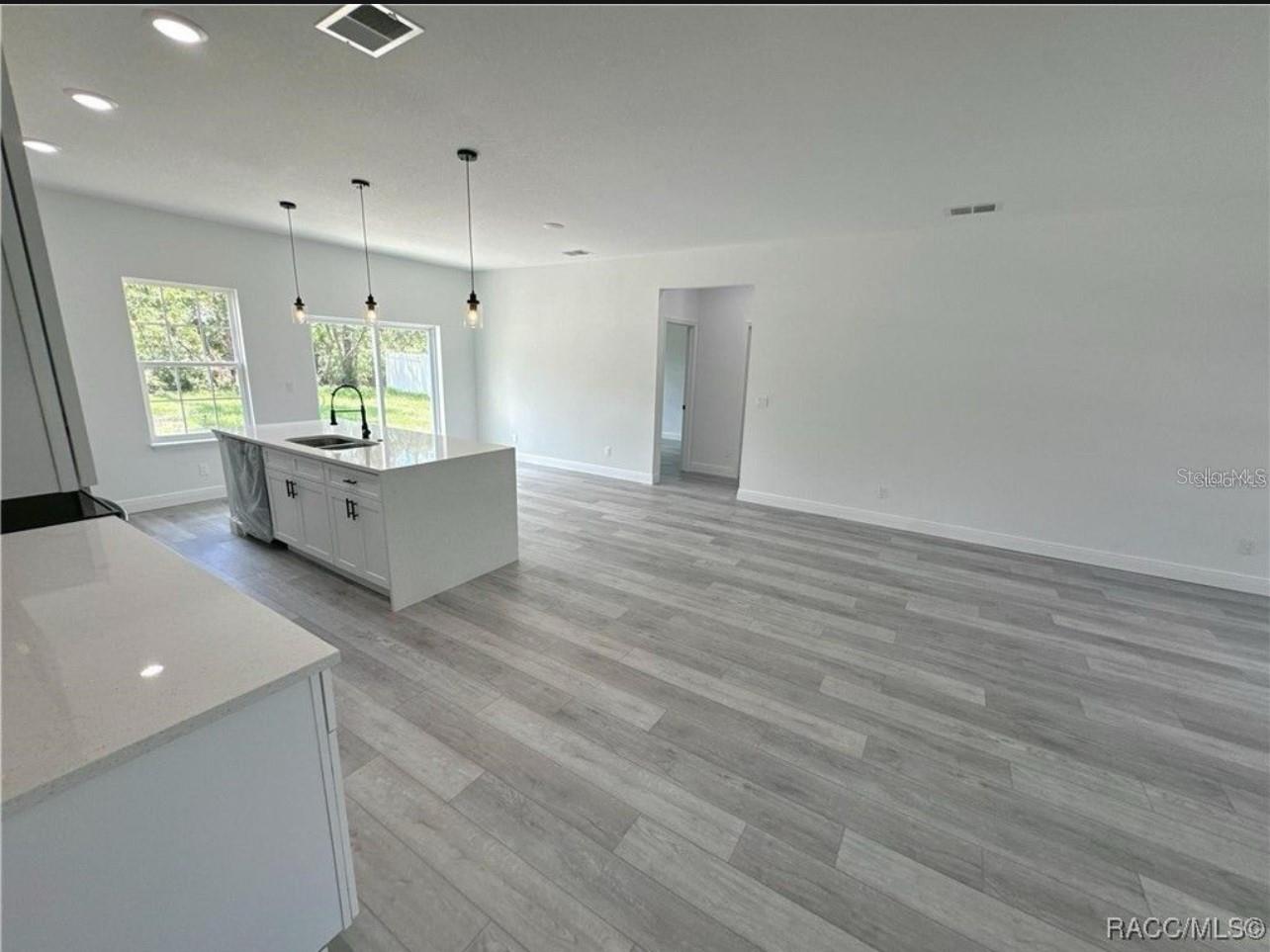 Image 14 of 19 For 8908 Gilovu Drive