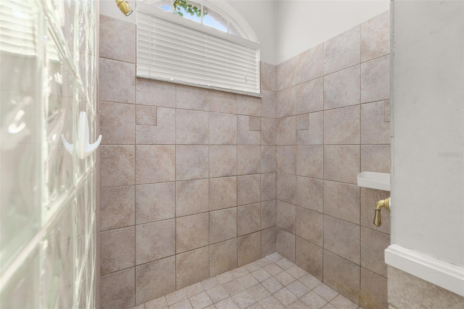 Image 30 of 69 For 1178 Black Walnut Court