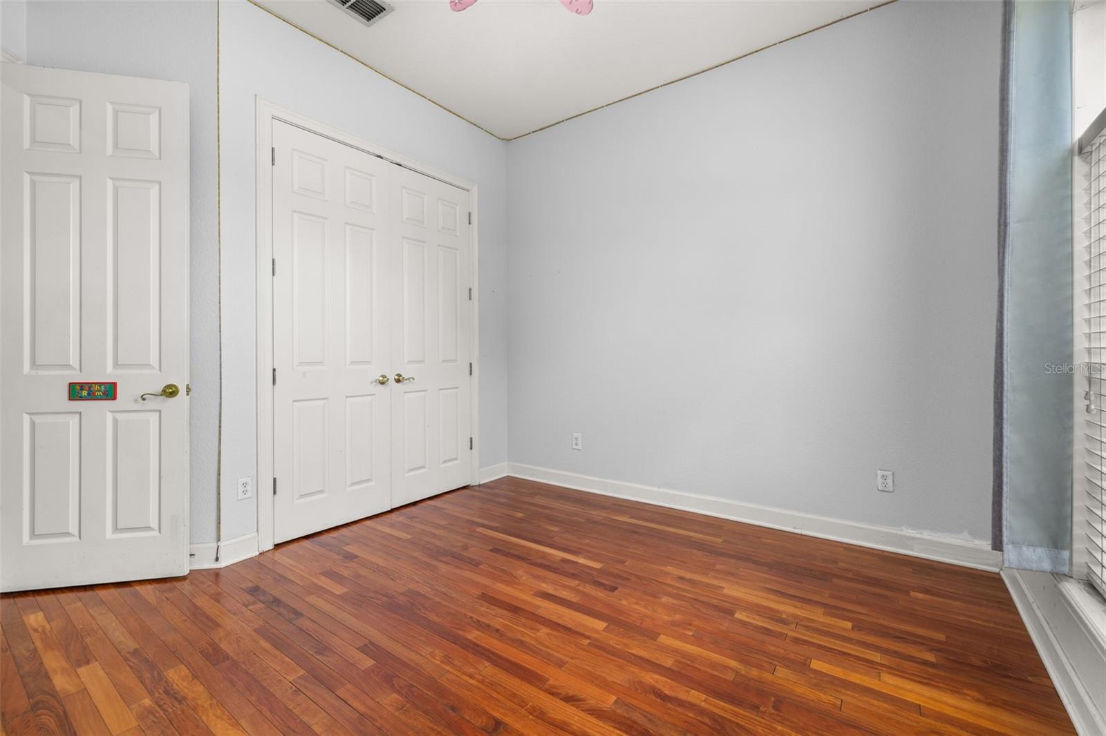 Image 33 of 69 For 1178 Black Walnut Court