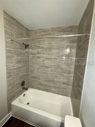 Image 10 of 13 For 2548 Woodgate Boulevard 102