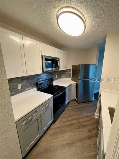 Image 3 of 13 For 2548 Woodgate Boulevard 102