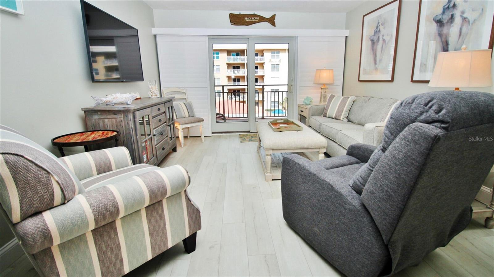 Image 2 of 43 For 4153 S Atlantic Avenue #312