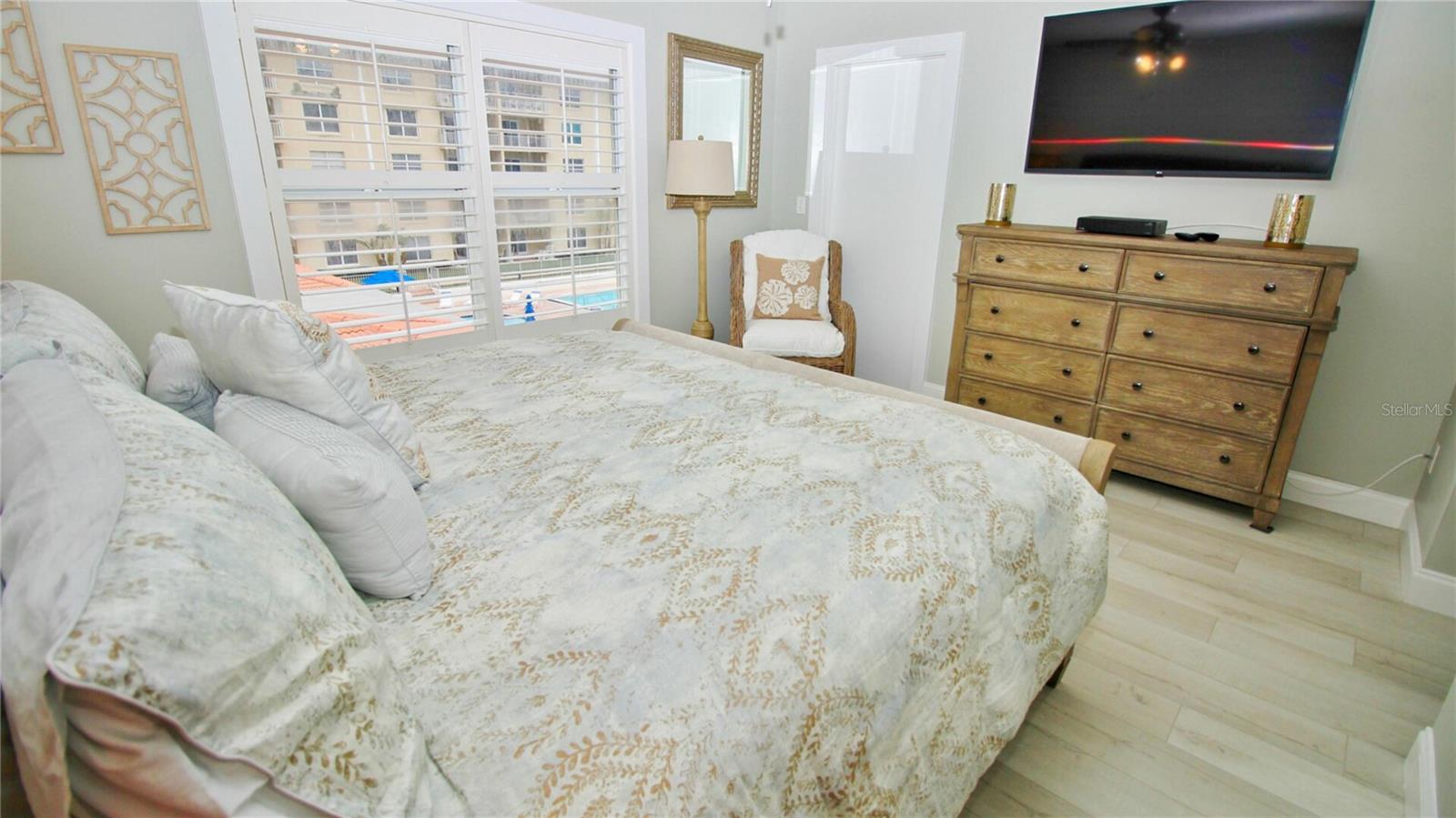 Image 22 of 43 For 4153 S Atlantic Avenue #312