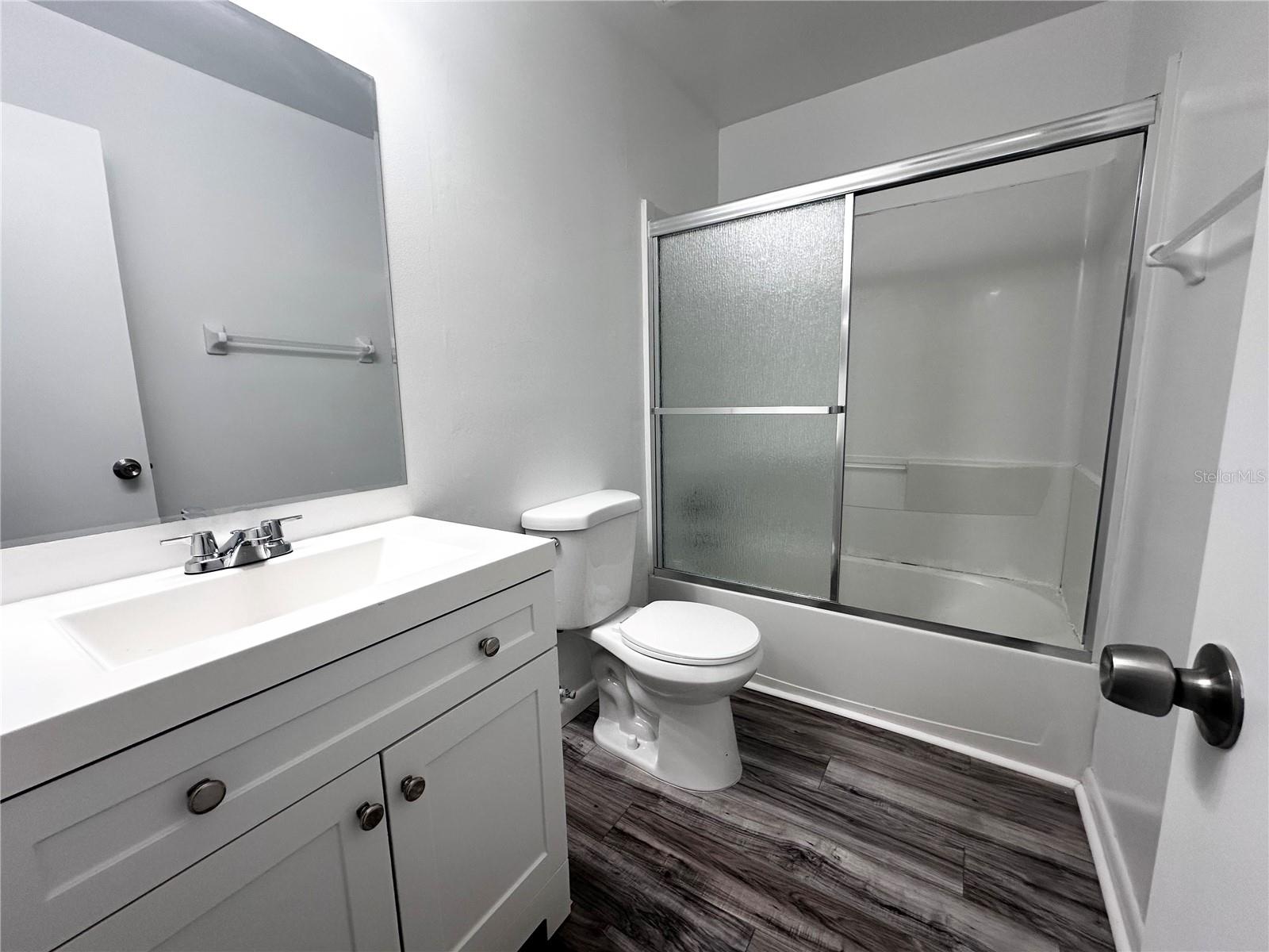 Image 13 of 16 For 501 Yellowwood Court
