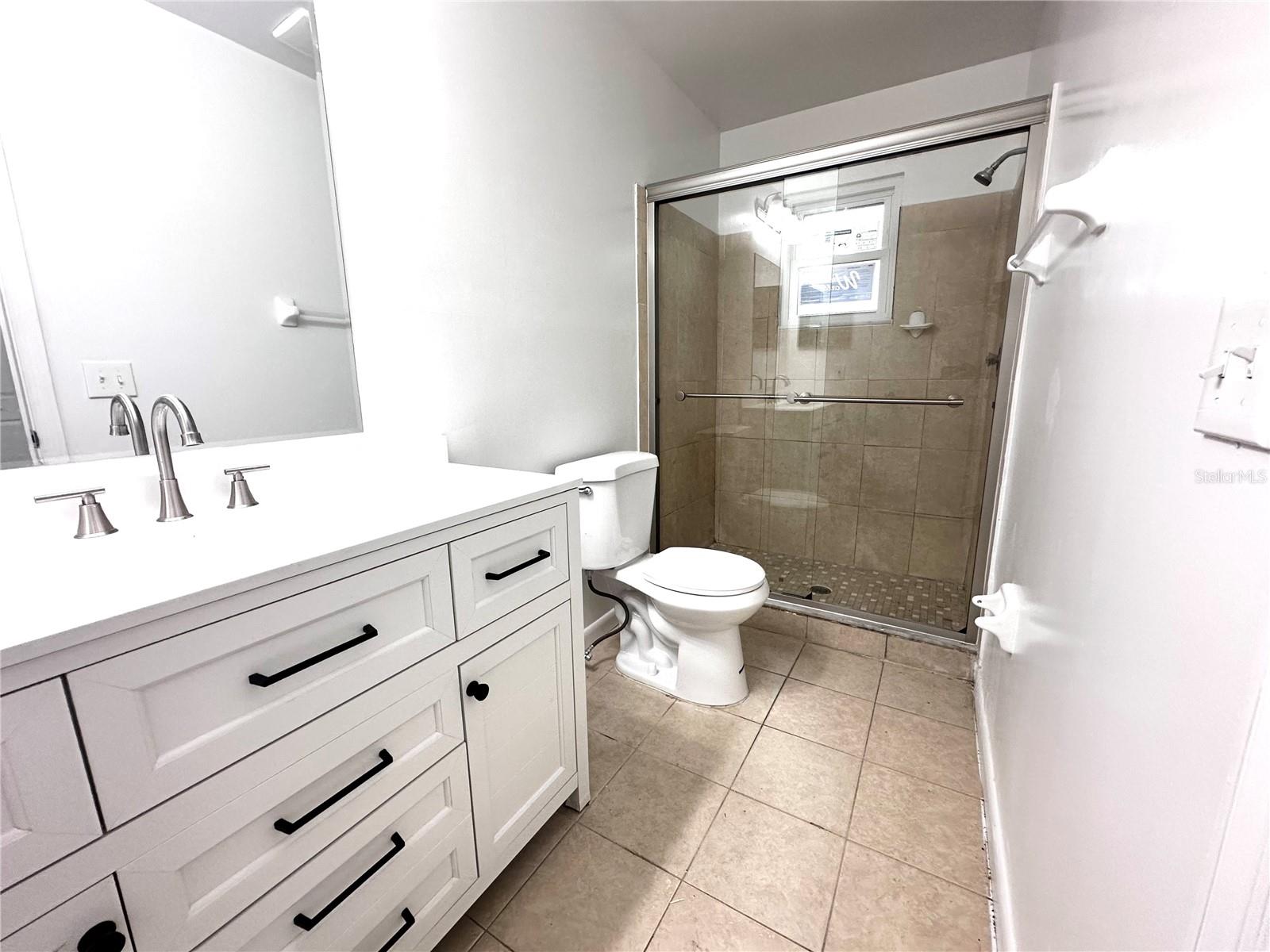 Image 18 of 23 For 501 Yellowwood Court