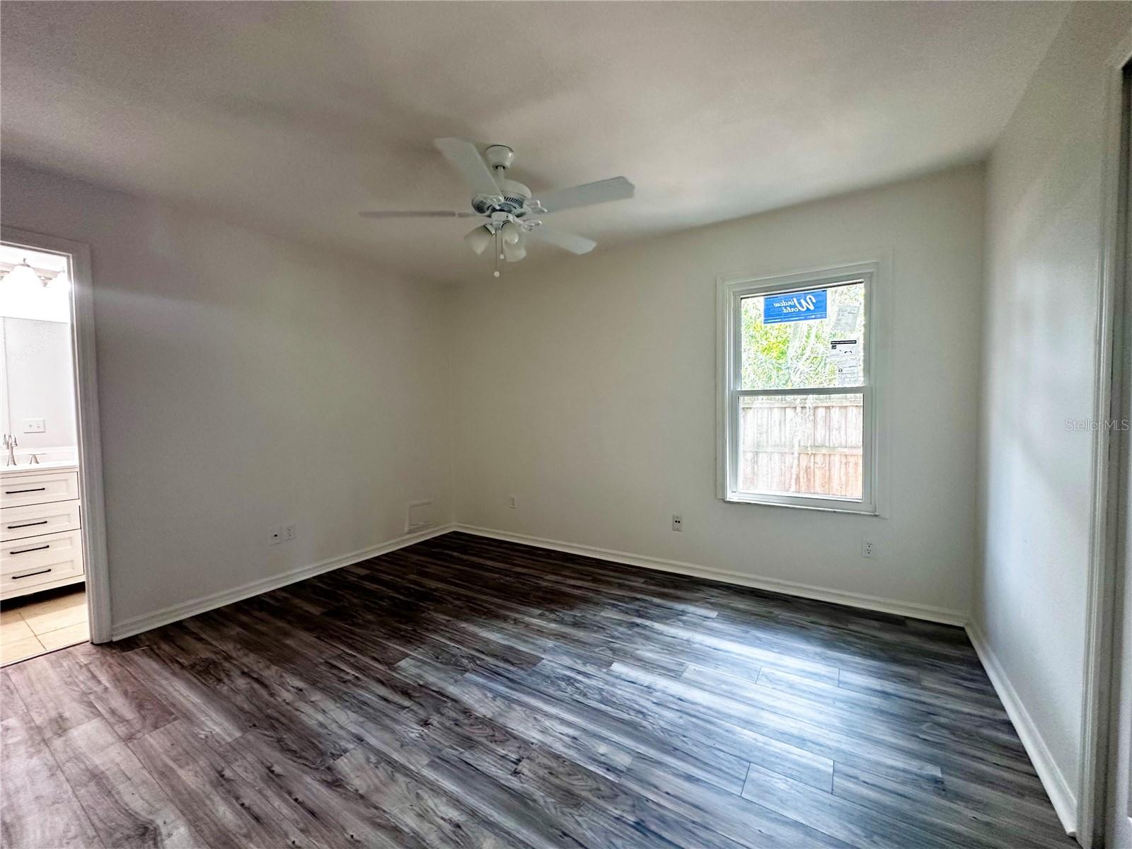 Image 7 of 16 For 501 Yellowwood Court