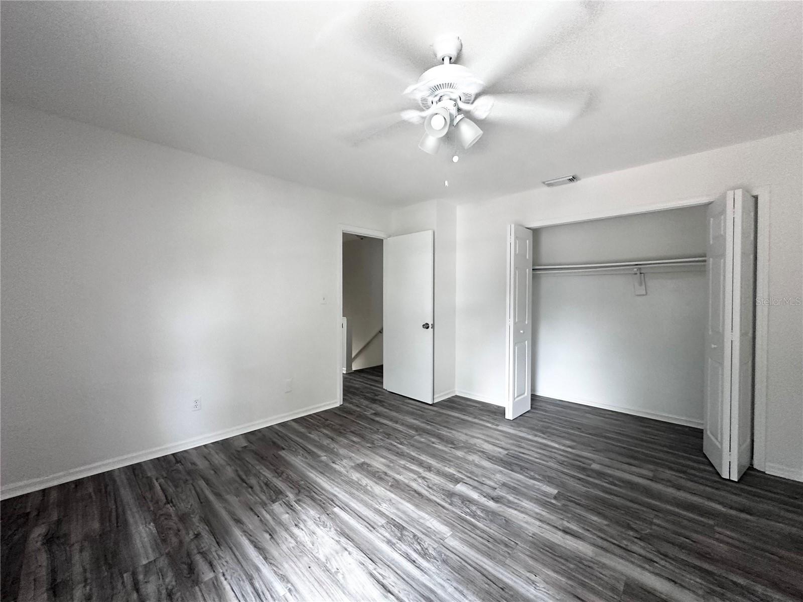 Image 9 of 16 For 501 Yellowwood Court