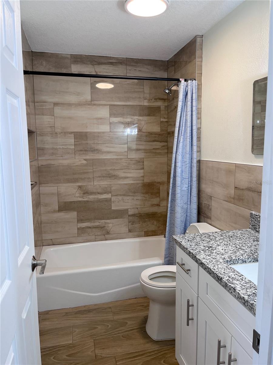 Image 6 of 13 For 1147 Mcdonald Avenue 101