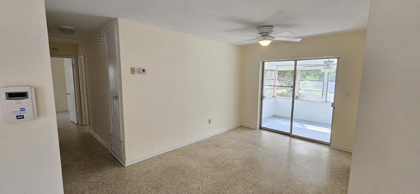 Image 3 of 18 For 616 Hartley Circle