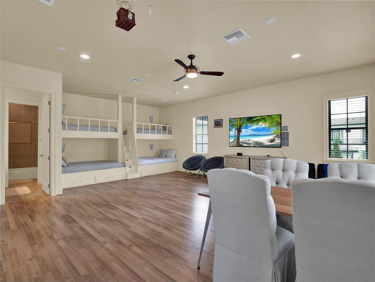 Image 47 of 67 For 1284 Grand Traverse Parkway