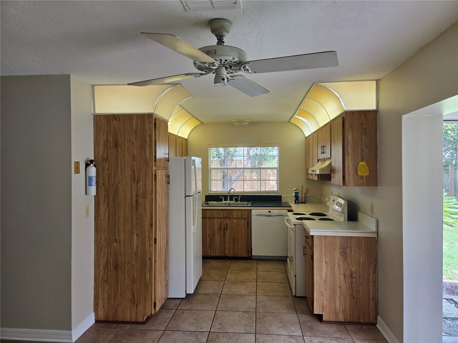 Image 5 of 16 For 1666 Tremont Lane