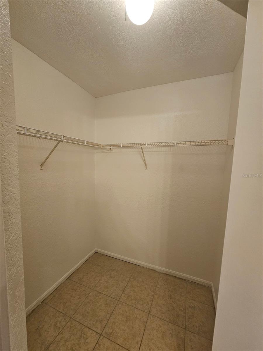Image 10 of 13 For 5040 Park Central Drive 2017