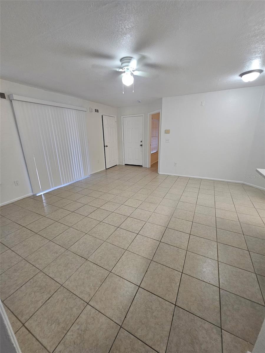 Image 12 of 13 For 5040 Park Central Drive 2017