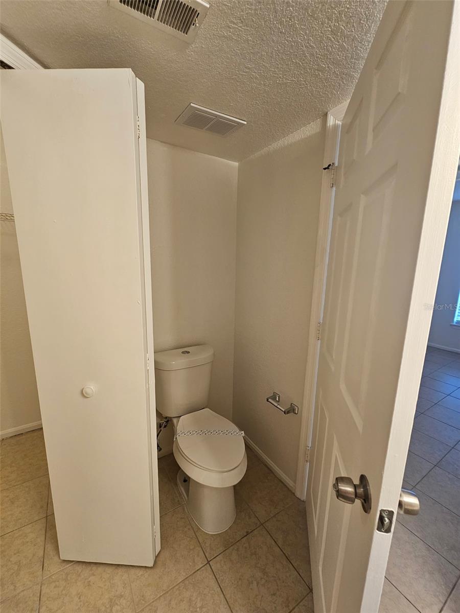 Image 8 of 13 For 5040 Park Central Drive 2017