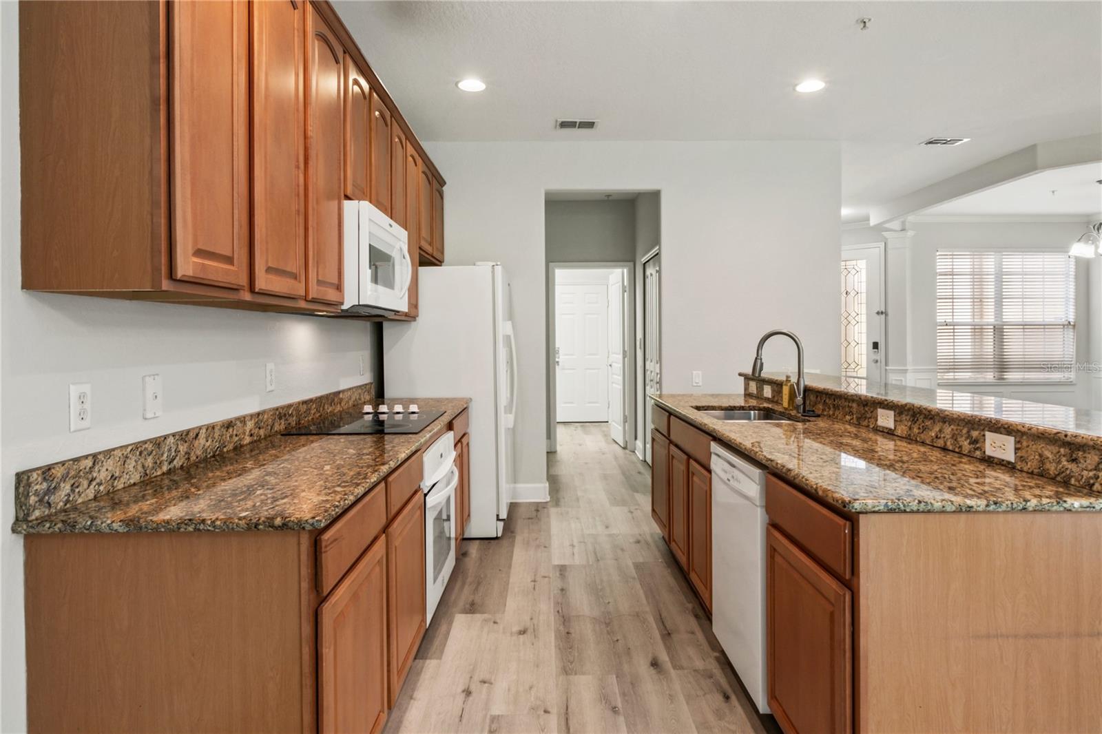 Image 6 of 21 For 6375 San Lazaro Court 102