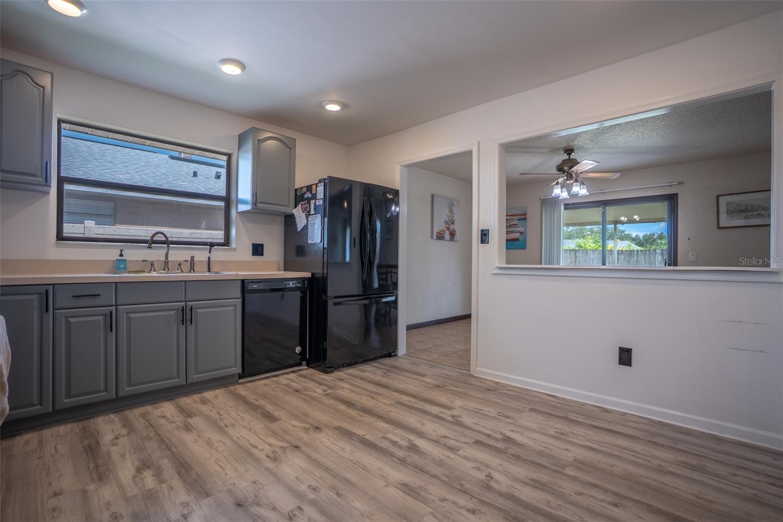Image 6 of 22 For 7426 Burnway Drive