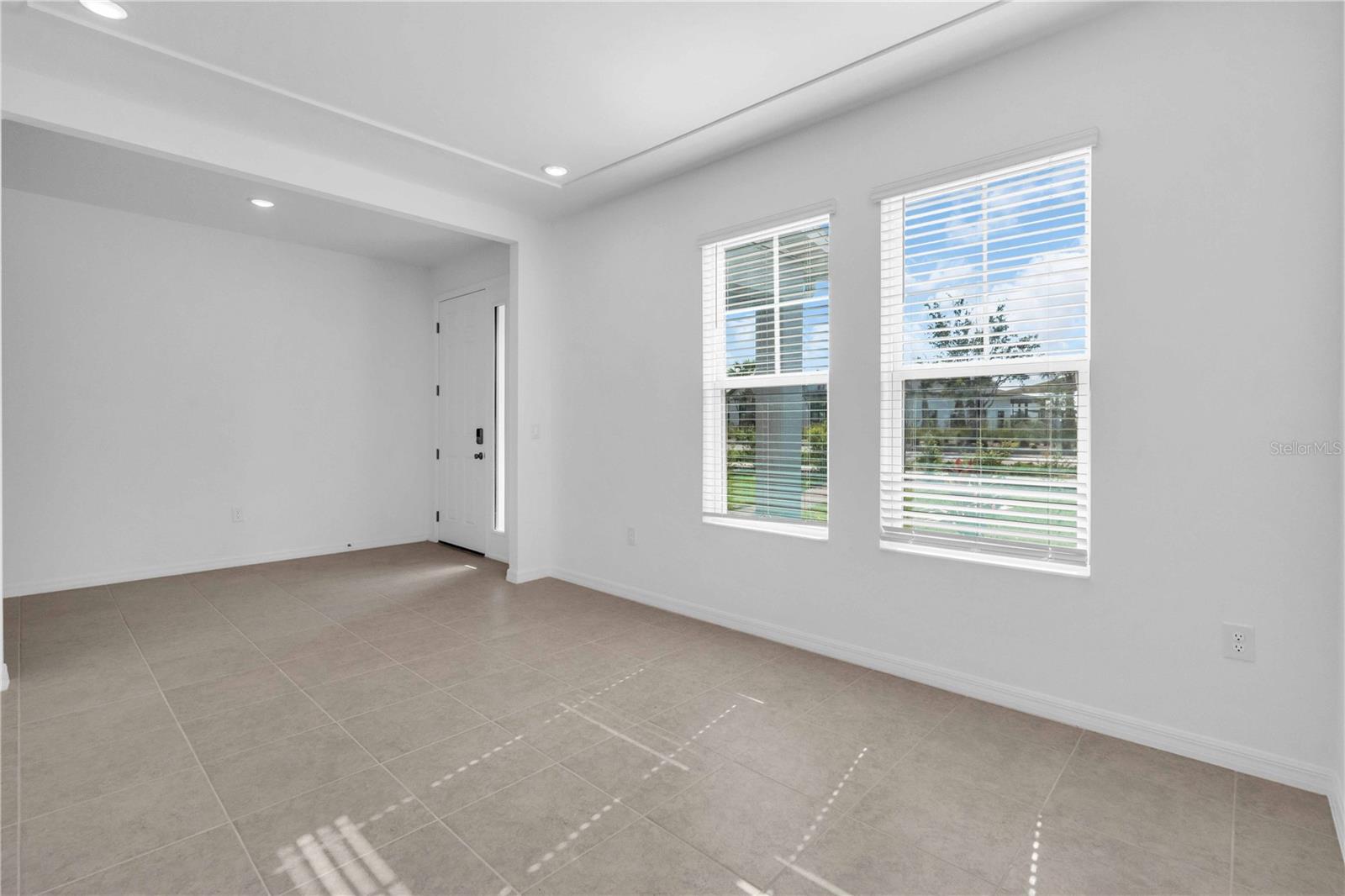 Image 10 of 18 For 1431 Alston Bay Boulevard