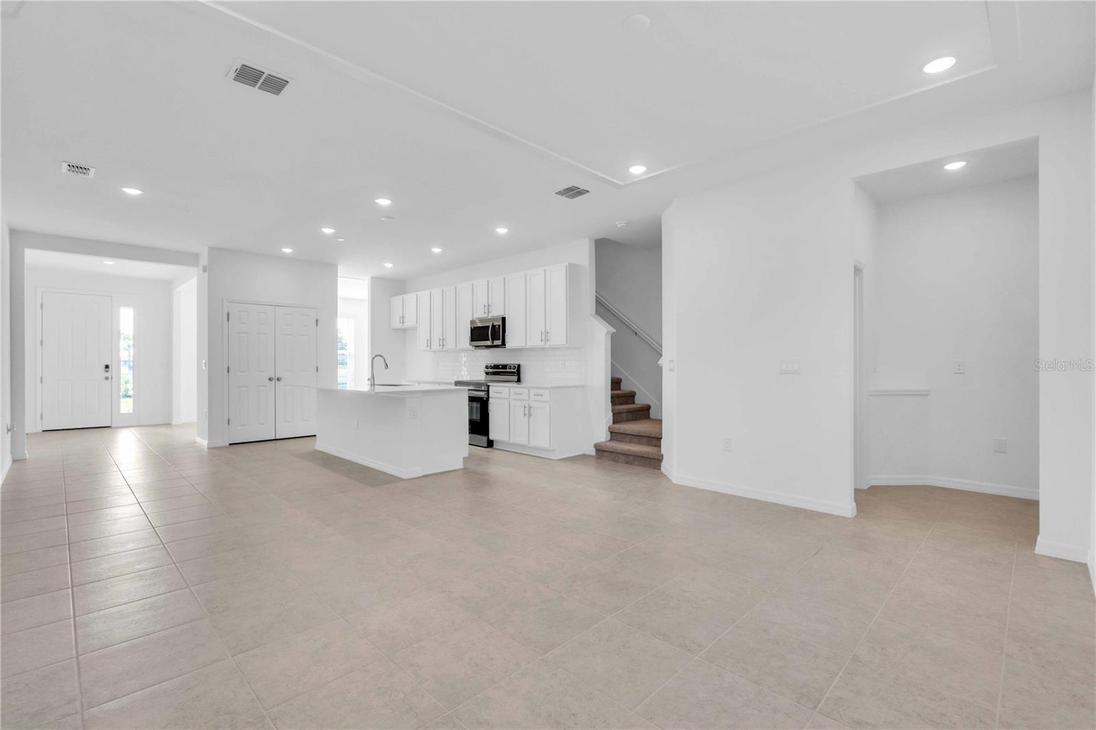 Image 3 of 18 For 1431 Alston Bay Boulevard