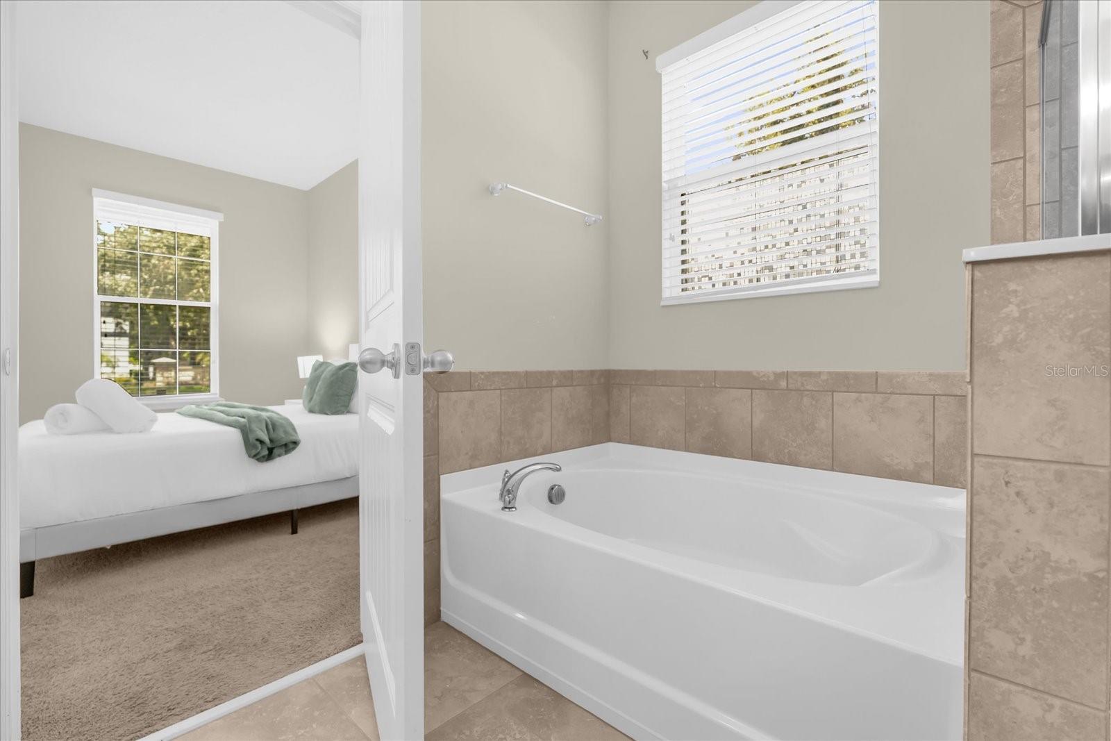 Image 21 of 26 For 2178 J Lawson Boulevard