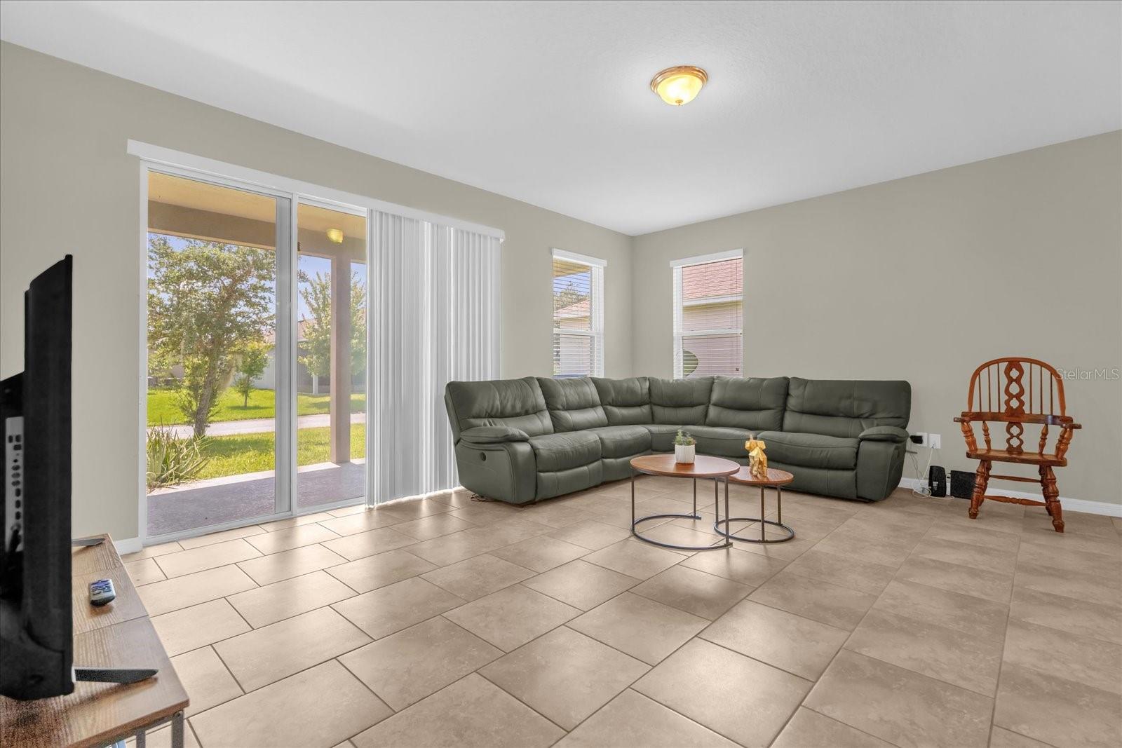 Image 4 of 26 For 2178 J Lawson Boulevard