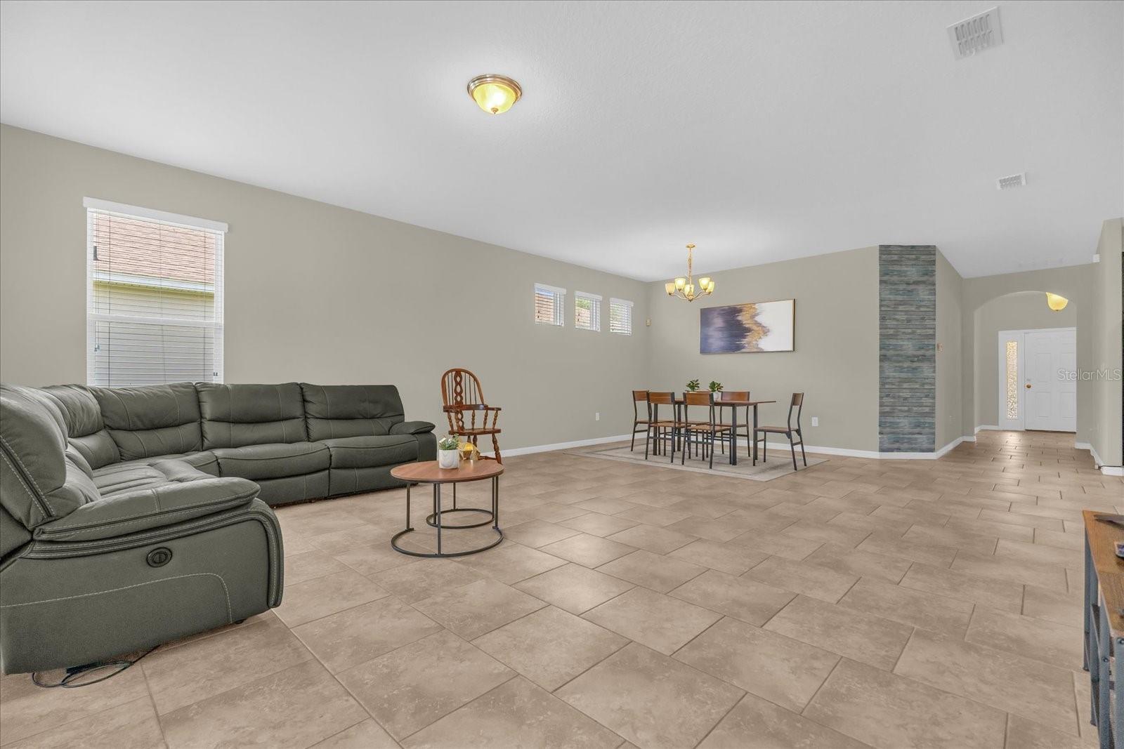 Image 6 of 26 For 2178 J Lawson Boulevard