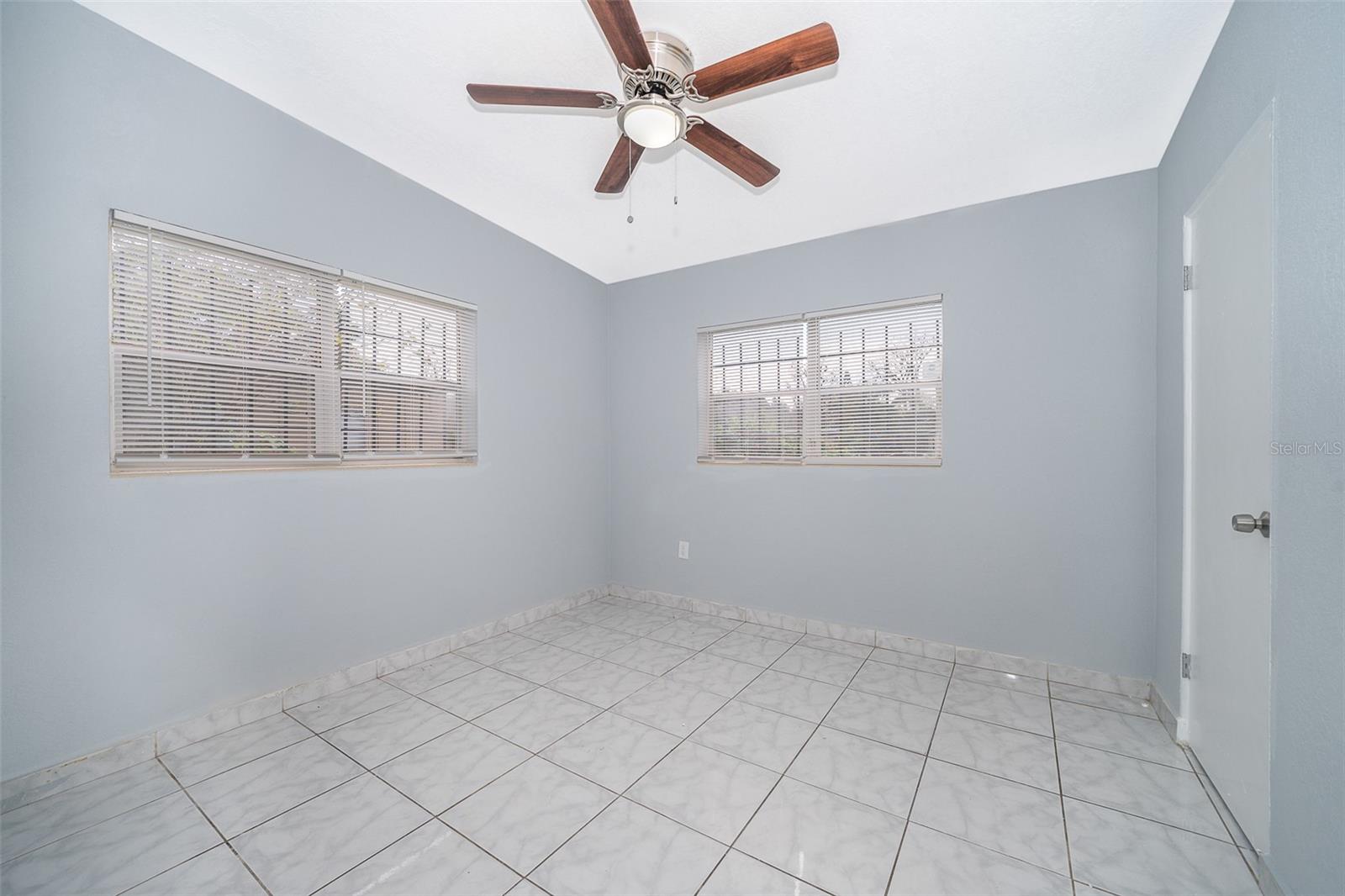 Image 18 of 24 For 1213 Lawne Boulevard