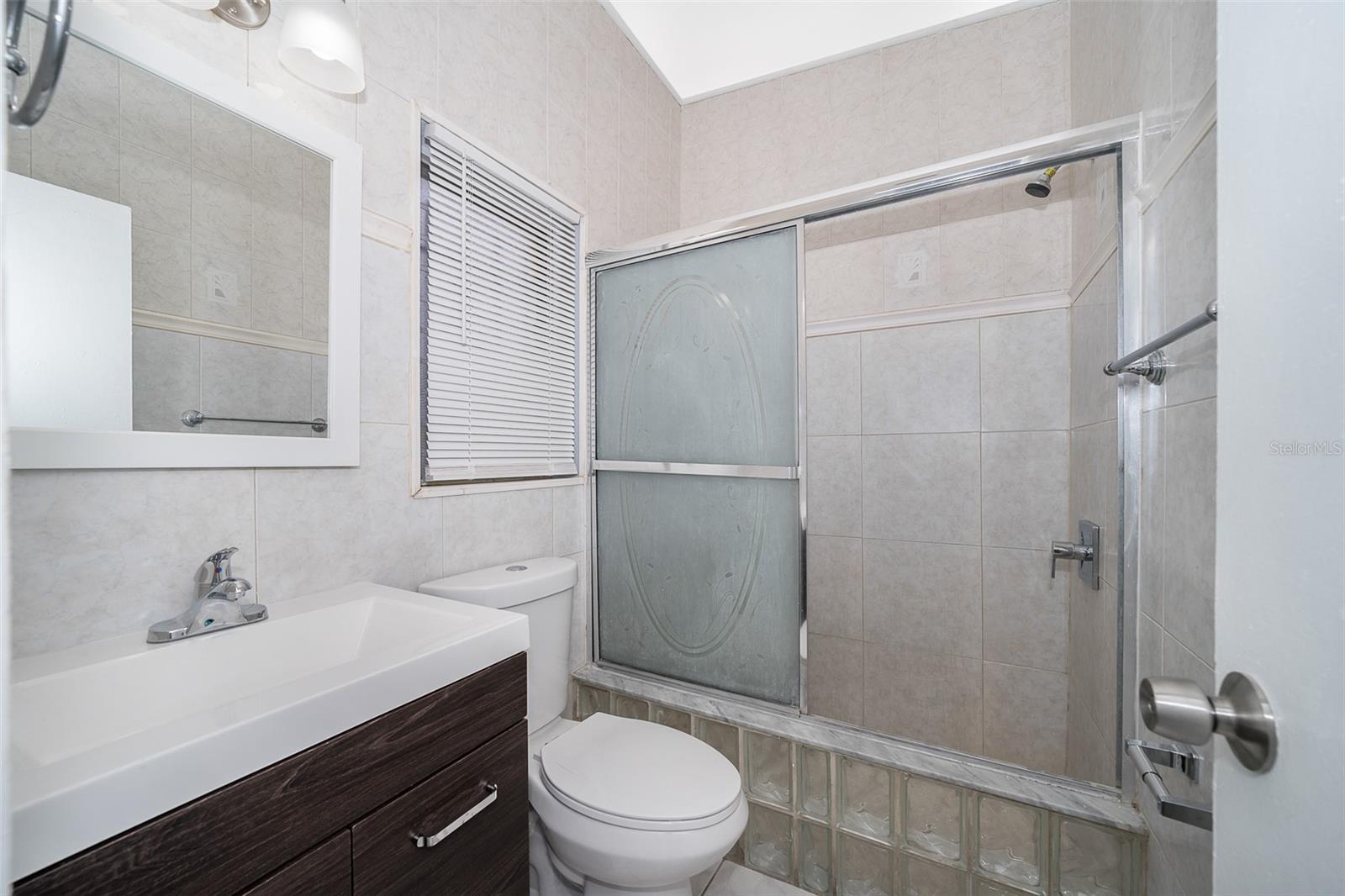 Image 19 of 24 For 1213 Lawne Boulevard