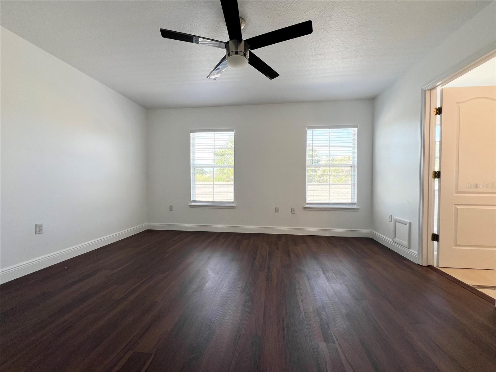 Image 32 of 69 For 7138 Five Oaks Drive