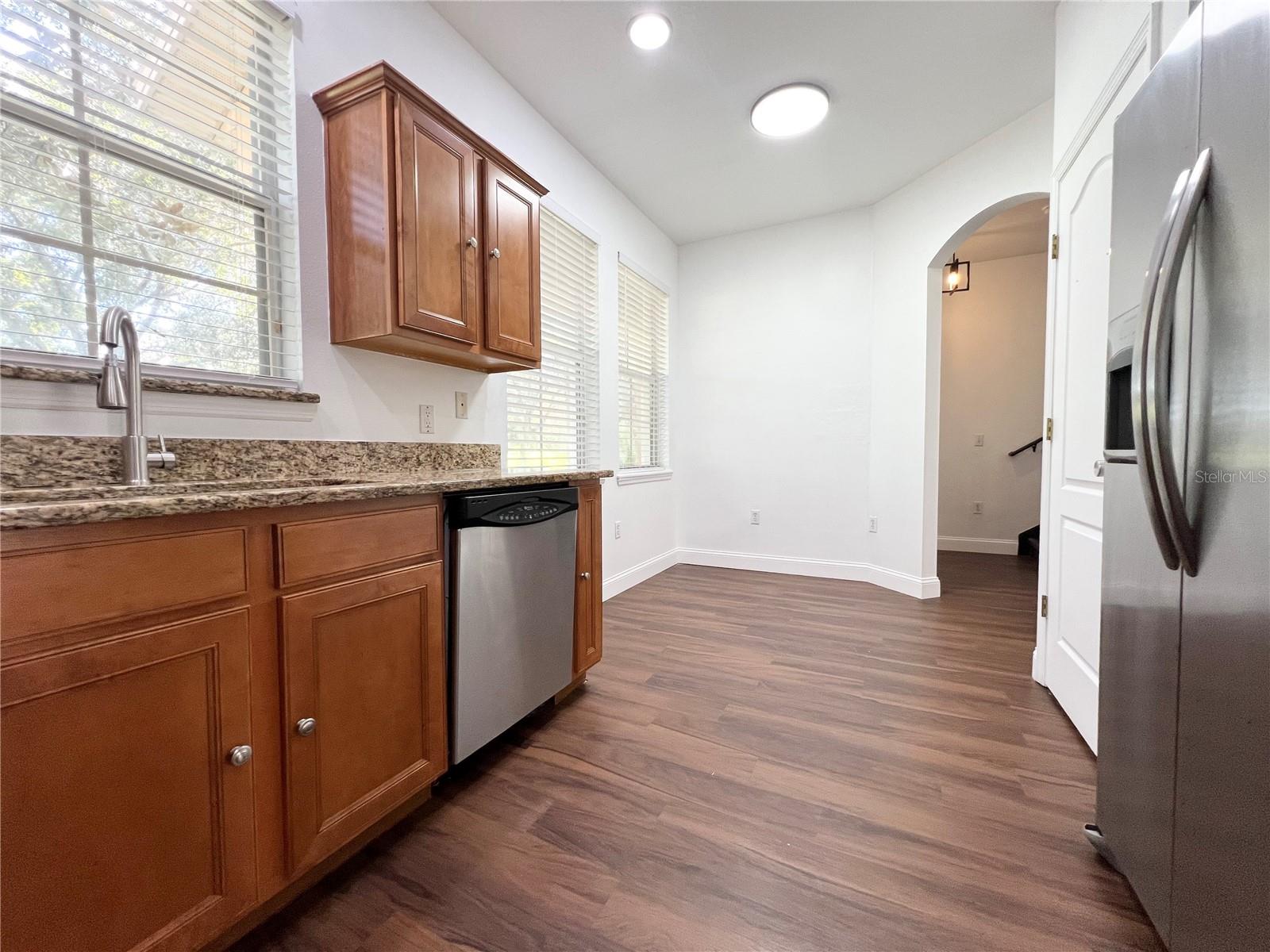 Image 5 of 69 For 7138 Five Oaks Drive
