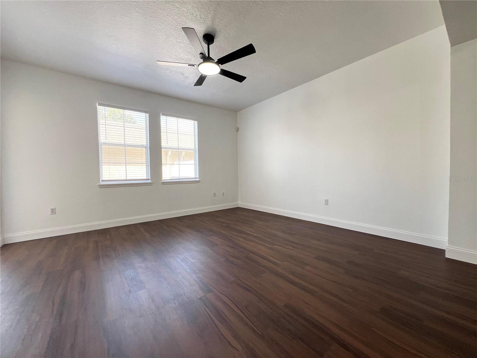 Image 9 of 69 For 7138 Five Oaks Drive