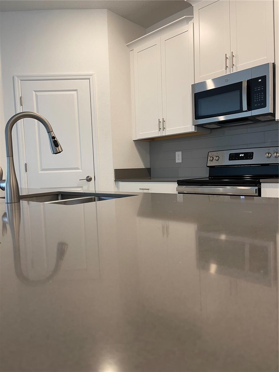Image 3 of 25 For 3135 Camden Way