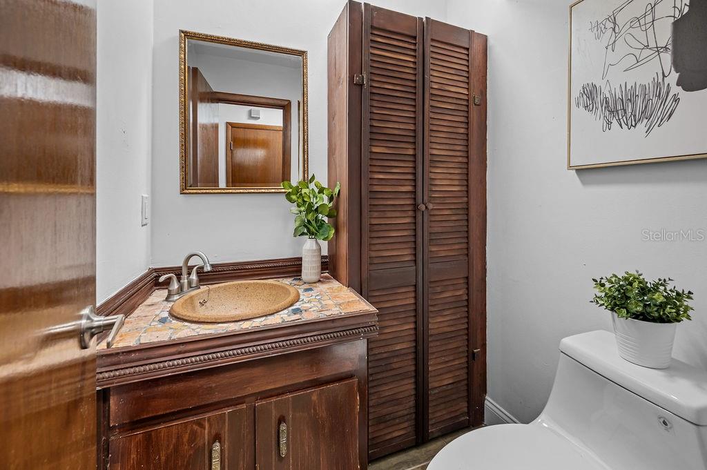 Image 16 of 26 For 1450 Harbour Drive