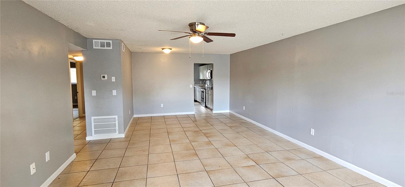 Image 2 of 12 For 725 Northlake Boulevard 52