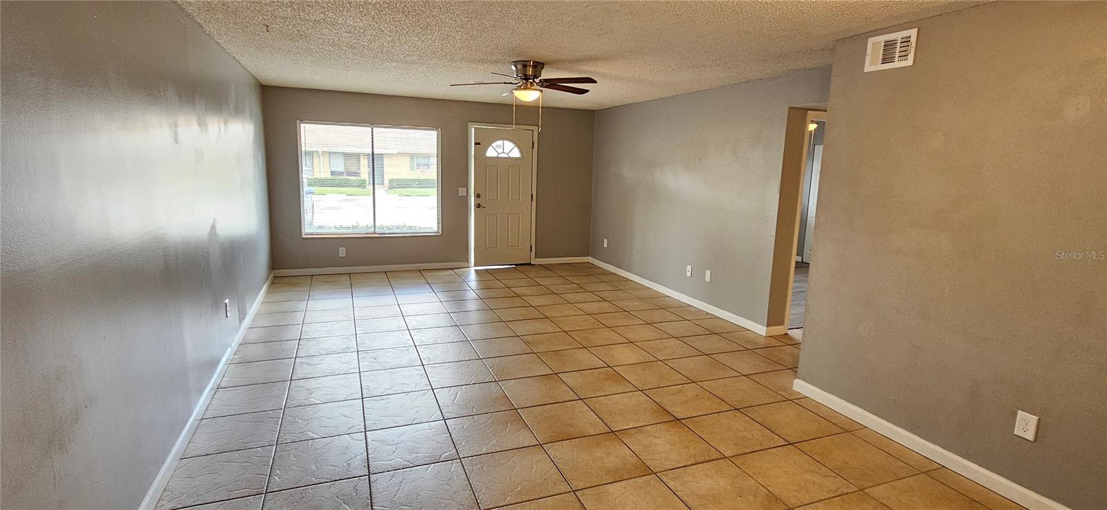 Image 6 of 12 For 725 Northlake Boulevard 52