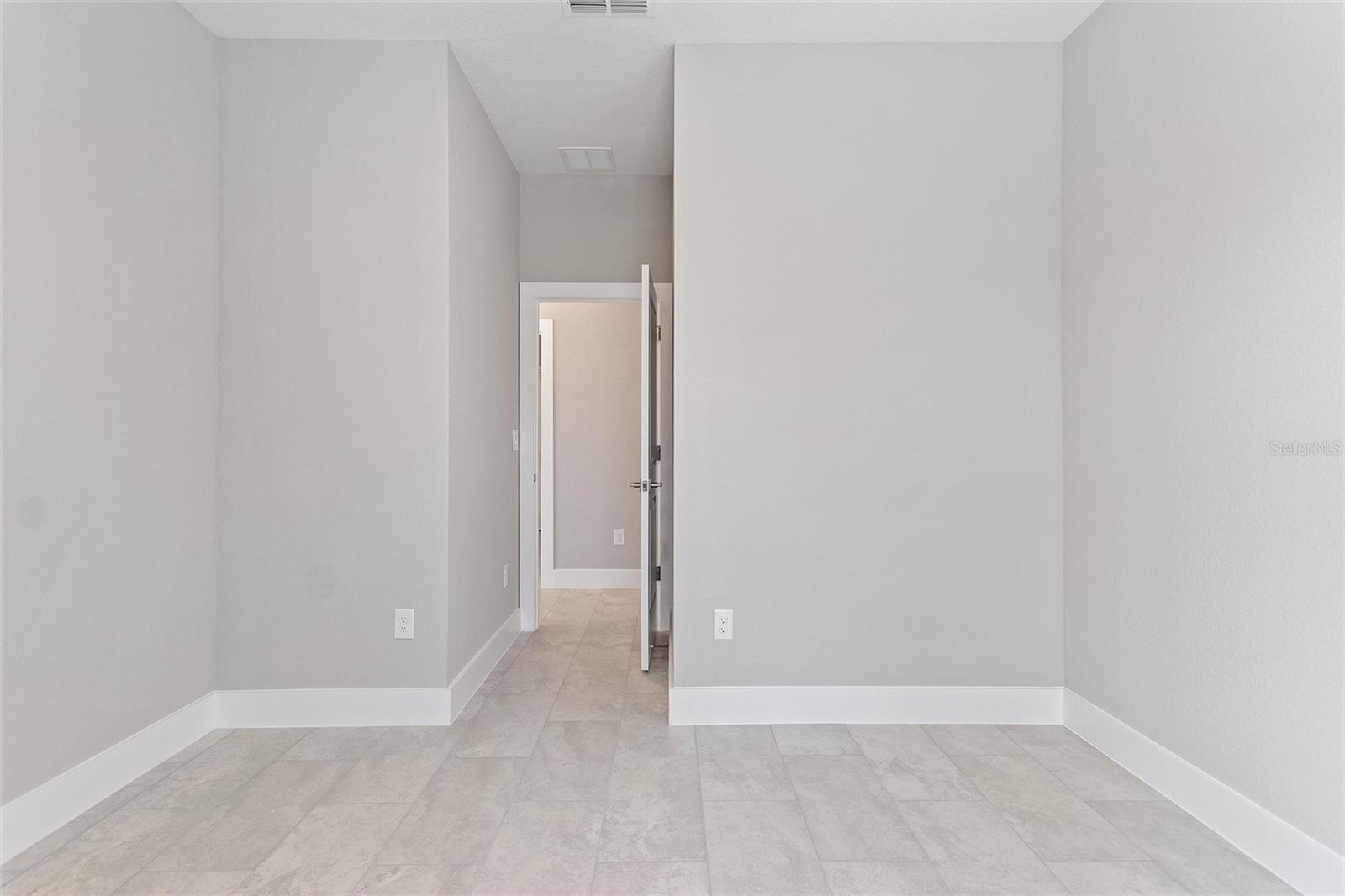 Image 22 of 34 For 1813 Greenley Circle