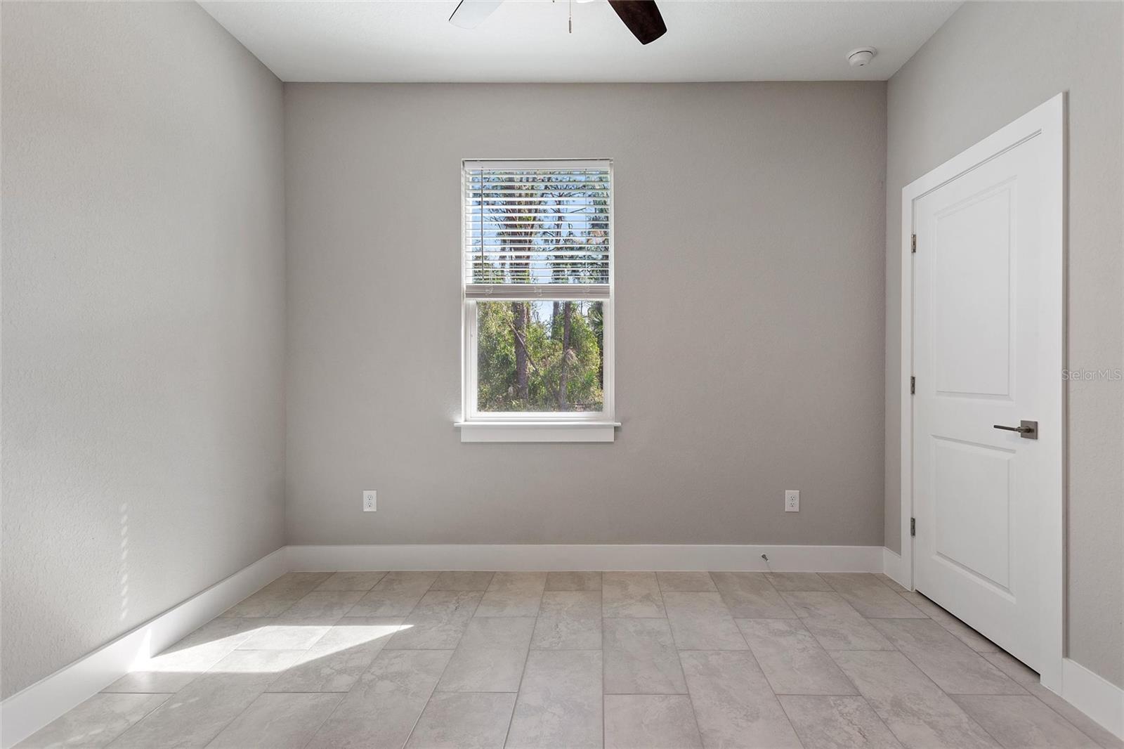 Image 23 of 34 For 1813 Greenley Circle