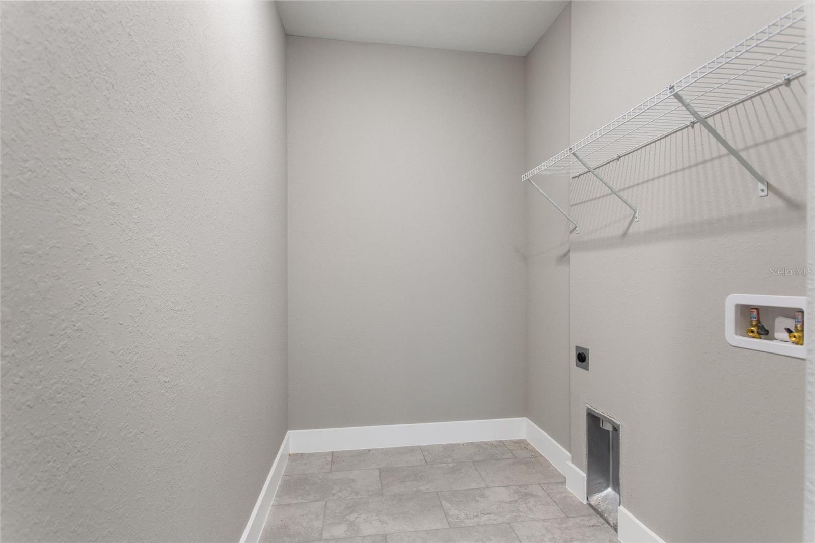 Image 28 of 34 For 1813 Greenley Circle