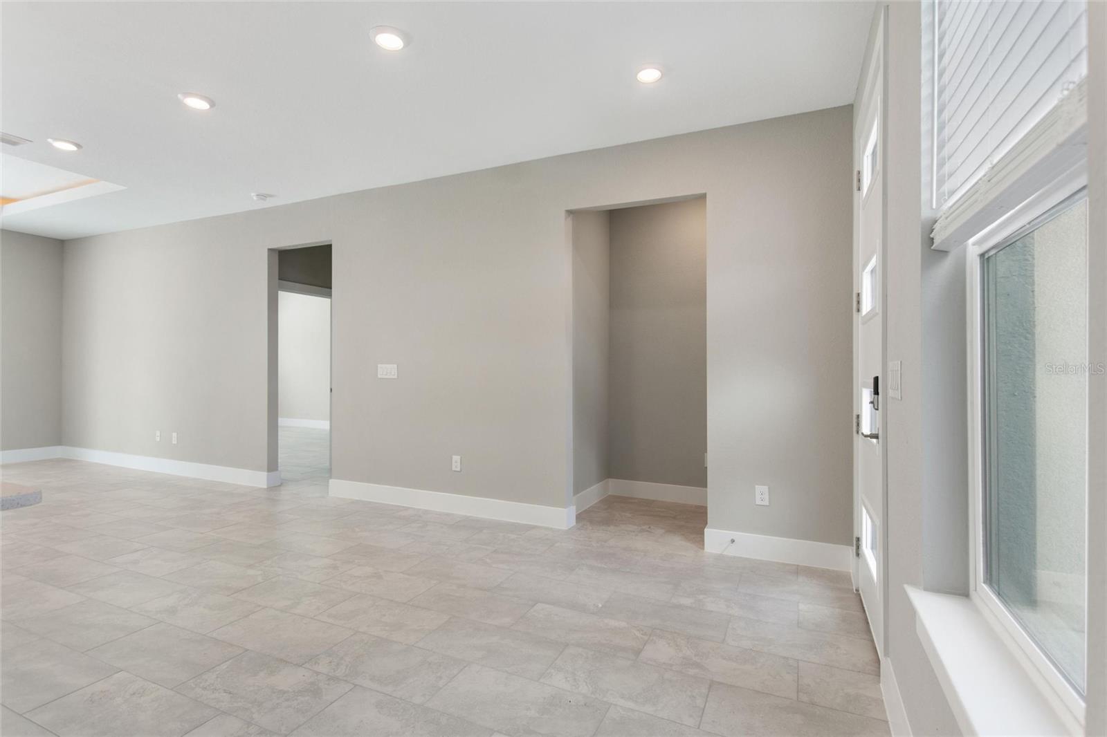 Image 9 of 34 For 1813 Greenley Circle