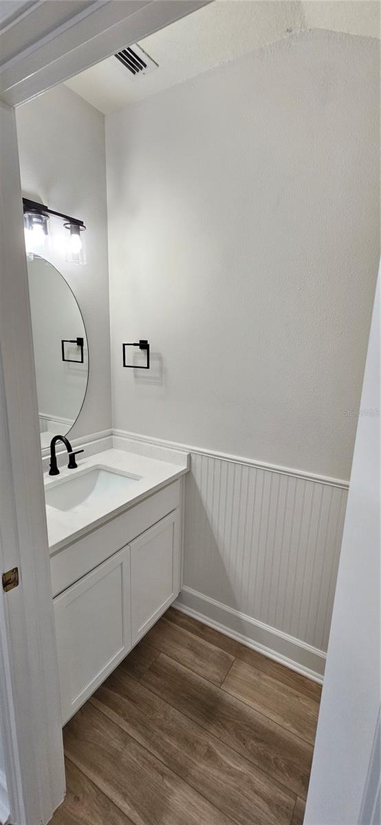 Image 10 of 25 For 945 Fern Creek Avenue 3