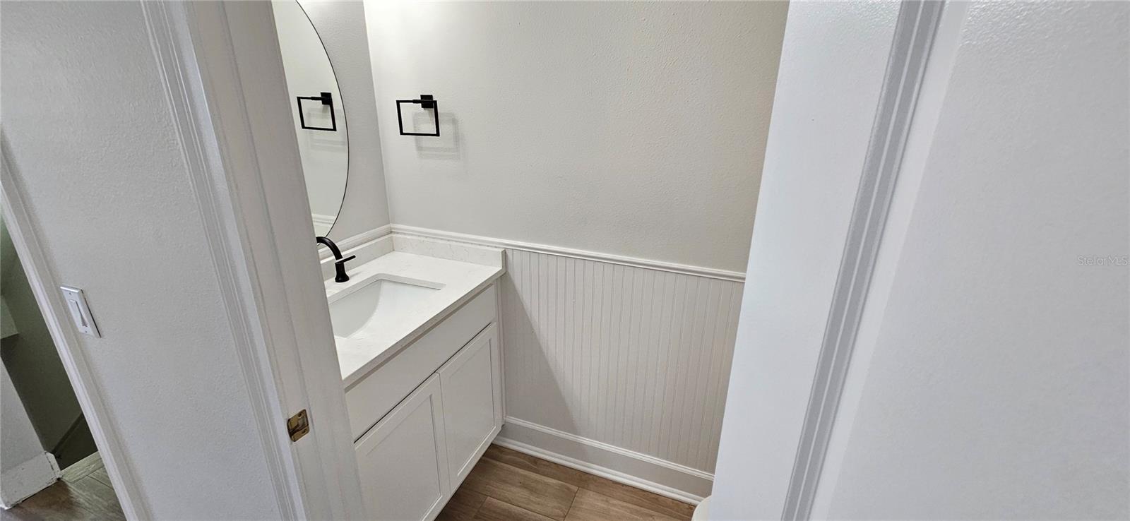 Image 11 of 25 For 945 Fern Creek Avenue 3