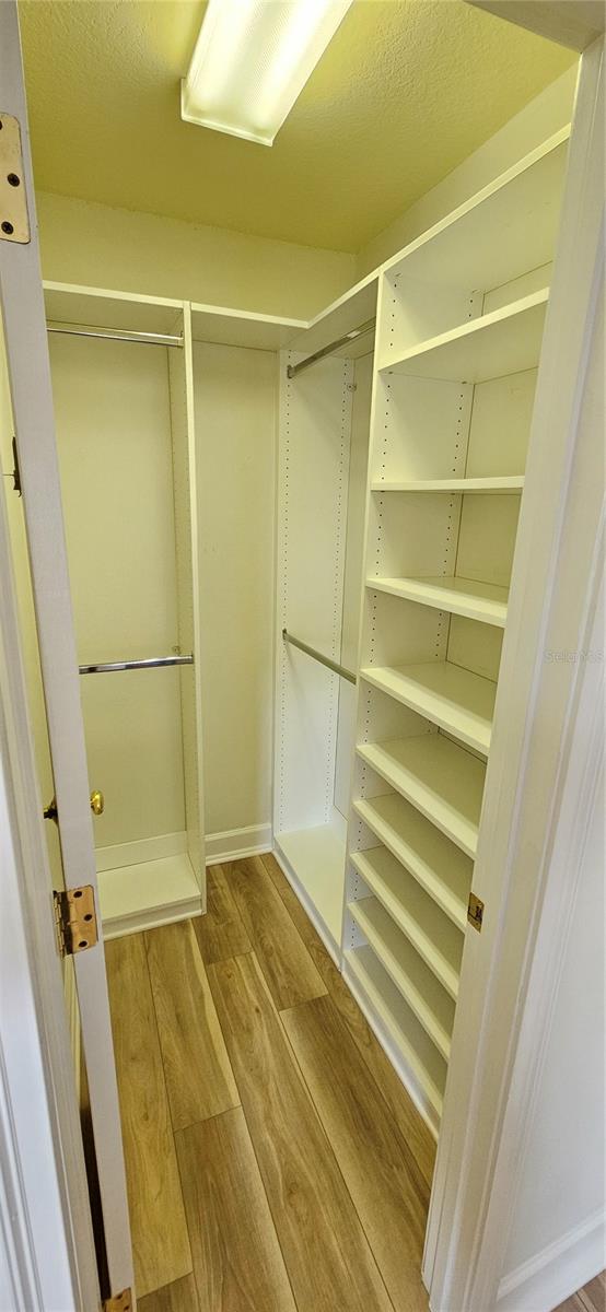Image 14 of 25 For 945 Fern Creek Avenue 3