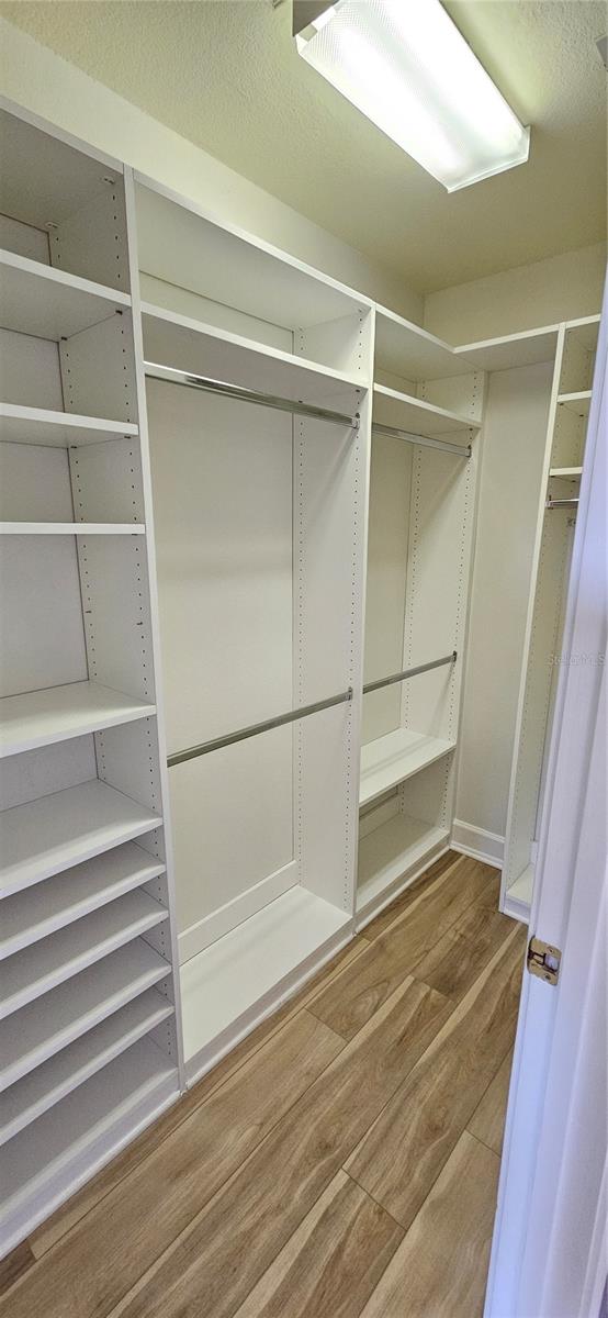 Image 16 of 25 For 945 Fern Creek Avenue 3